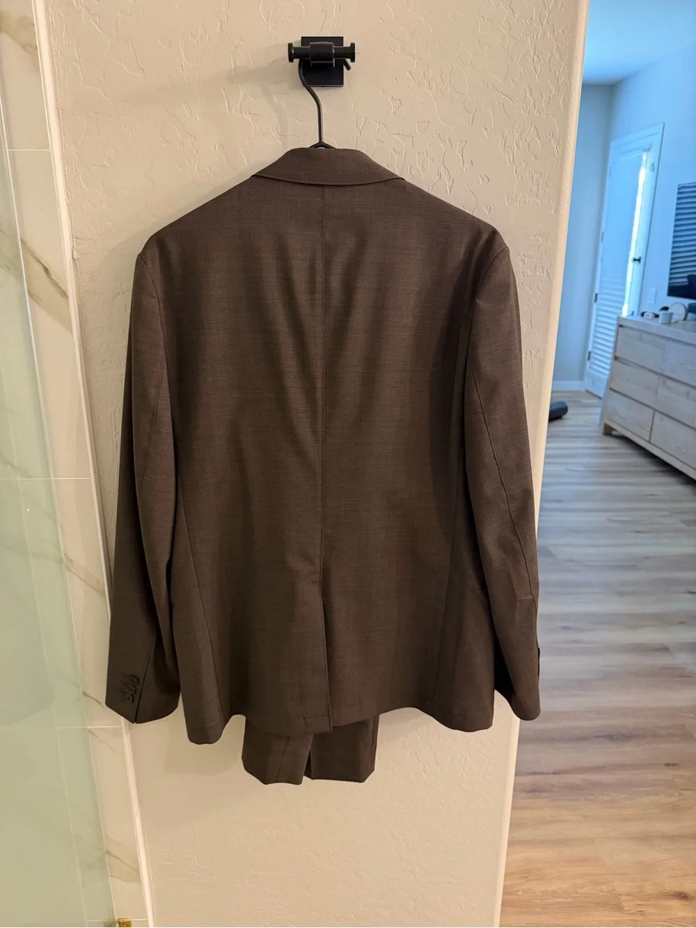 New Theory Clinton Blazer & Curtis Drawstring Pant in Motion Wool (38R / 29R)
